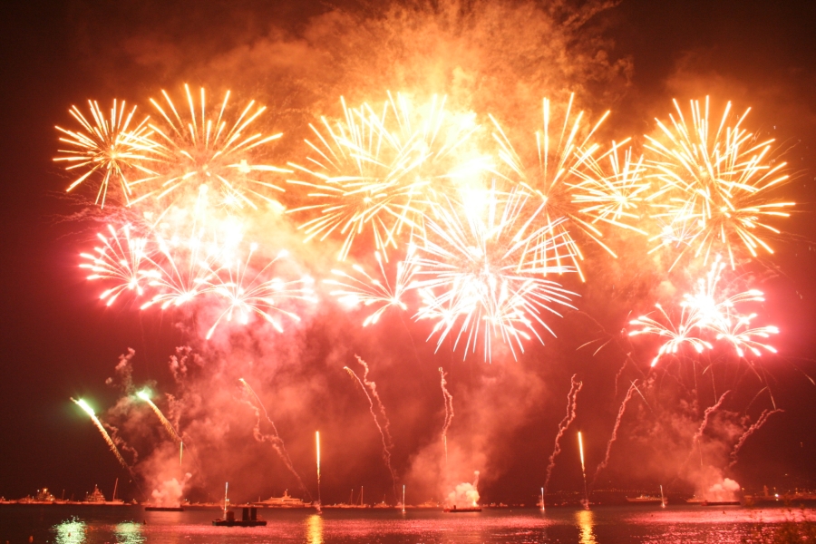 gal/Voyages/France/Cote_Azur/pyrotechnie/IMG_0747.JPG