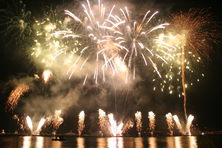 gal/Voyages/France/Cote_Azur/pyrotechnie/IMG_0757.JPG