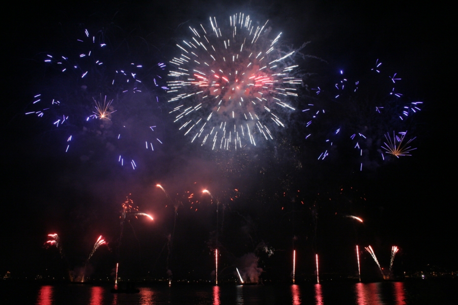 gal/Voyages/France/Cote_Azur/pyrotechnie/IMG_0810.JPG