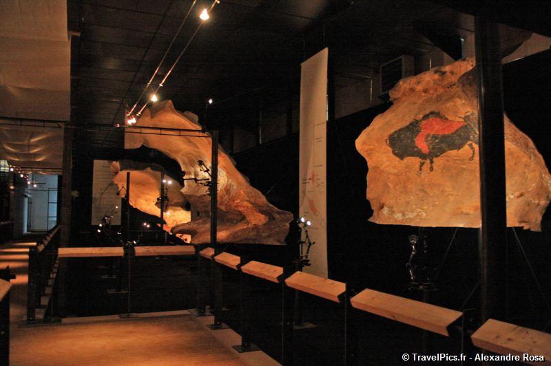 gal/Voyages/France/Grottes_de_Lascaux/Lascaux_grottes_ornees_paleolithiques10.jpg