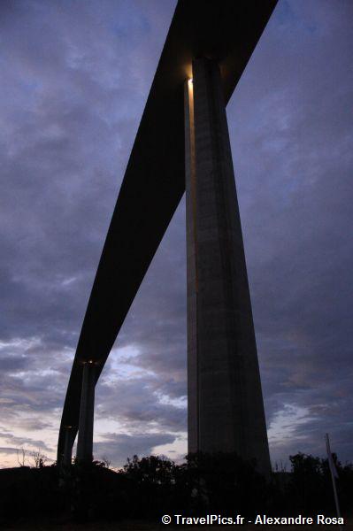 gal/Voyages/France/Viaduc_de_Millau/Viaduc_de_Millau_pont_France63.jpg