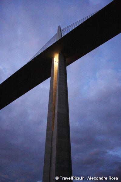 gal/Voyages/France/Viaduc_de_Millau/Viaduc_de_Millau_pont_France64.jpg