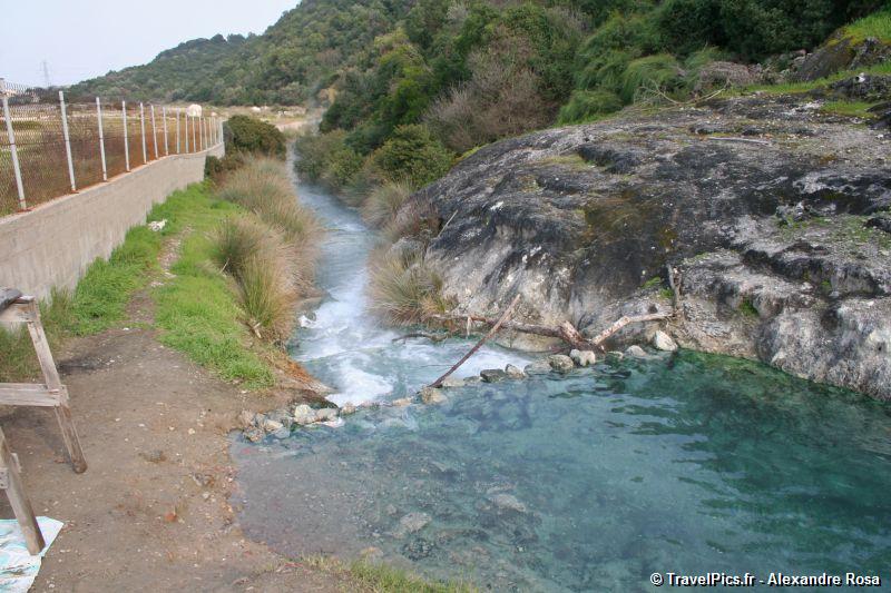 gal/Voyages/Greece/Thermopyles/Thermopyles_source_chaude_bataille02.jpg