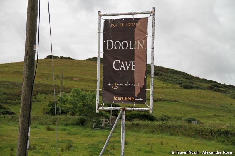 gal/Voyages/Ireland/Doolin_Cave/Doolin_Cave_Great_Stalactite04.jpg