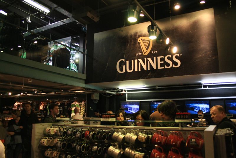 gal/Voyages/Ireland/Dublin/Guiness_Storehouse/Merchandise/IMG_5190.JPG