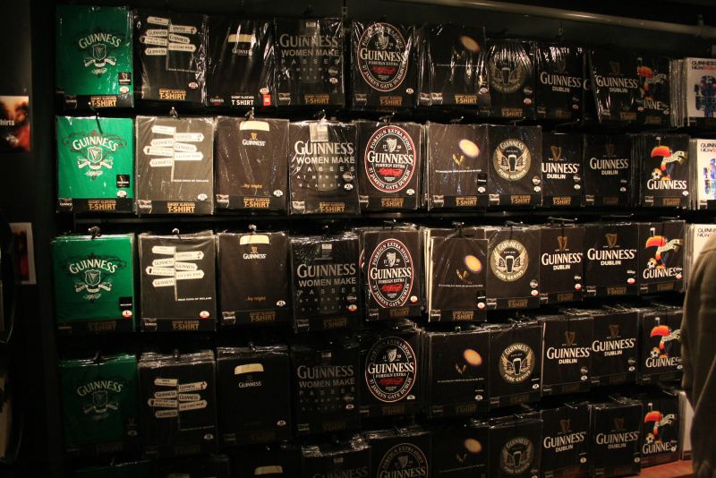 gal/Voyages/Ireland/Dublin/Guiness_Storehouse/Merchandise/IMG_5242.JPG