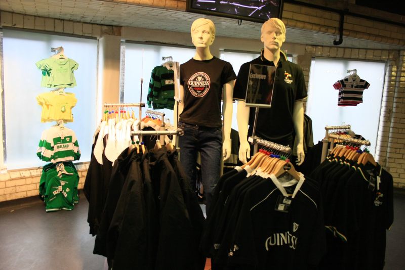 gal/Voyages/Ireland/Dublin/Guiness_Storehouse/Merchandise/IMG_5274.JPG