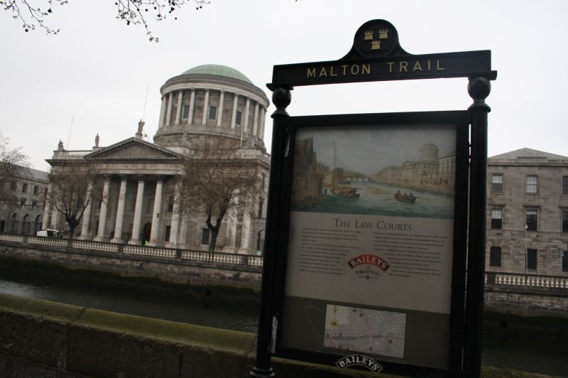 gal/Voyages/Ireland/Dublin/Official_Buildings/IMG_4991.JPG