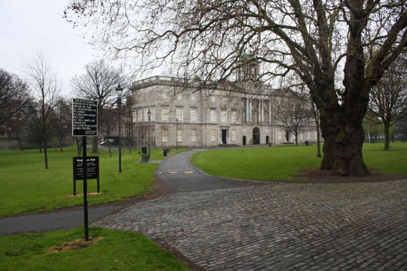 gal/Voyages/Ireland/Dublin/Official_Buildings/IMG_5033.JPG