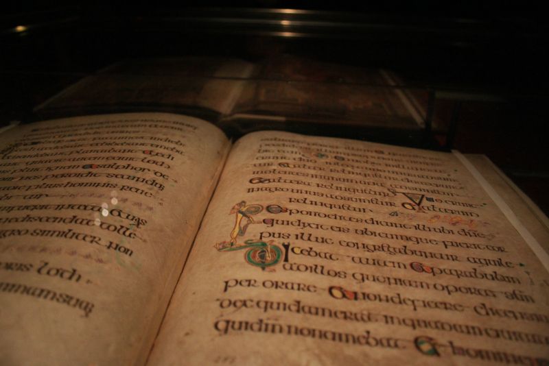 gal/Voyages/Ireland/Dublin/Trinity_College/Book_of_Kells/Dublin_Book_of_Kells04.jpg