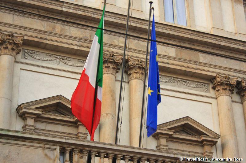 gal/Voyages/Italy/Milan/Teatro_alla_Scala/La_Scala_Opera_Milan07.jpg
