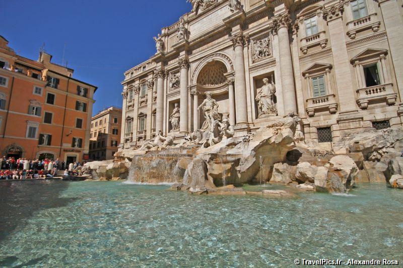 gal/Voyages/Italy/Rome/Fontaine_de_Trevi/Fontaine_de_Trevi_Rome40.jpg