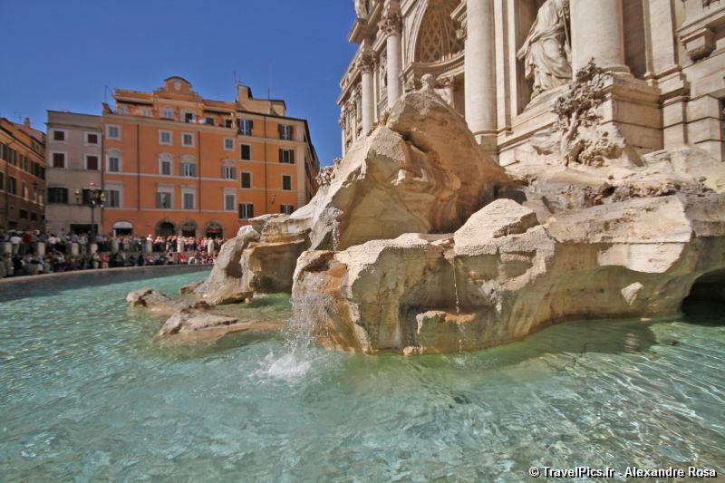 gal/Voyages/Italy/Rome/Fontaine_de_Trevi/Fontaine_de_Trevi_Rome43.jpg