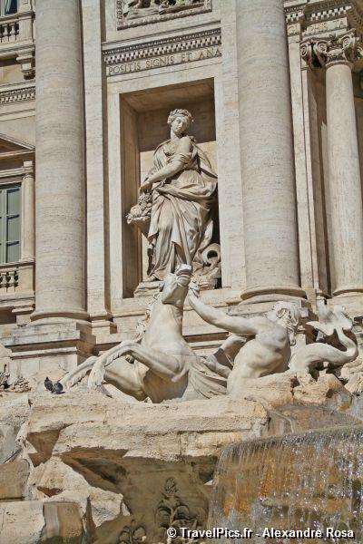 gal/Voyages/Italy/Rome/Fontaine_de_Trevi/Fontaine_de_Trevi_Rome75.jpg