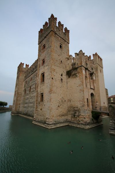 gal/Voyages/Italy/Sirmione/Castle-Scaligero-Sirmione-Italie30.jpg