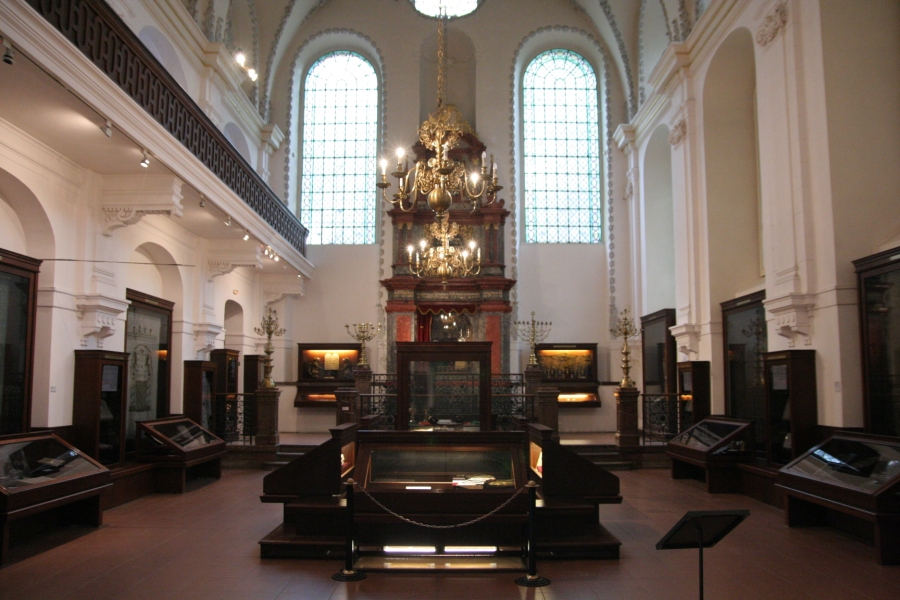 gal/Voyages/Prague_-_Czech_Republic/Quartier_Juif/Synagogue_Cimetiere/IMG_4879.JPG