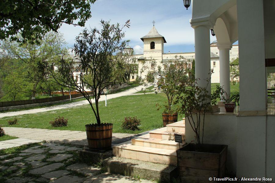 gal/Voyages/Romania/Horezu_Monastery/Horezu-Monastery-Romania033.jpg