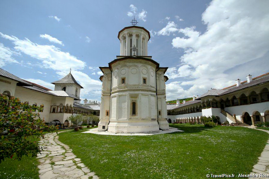 gal/Voyages/Romania/Horezu_Monastery/Horezu-Monastery-Romania077.jpg