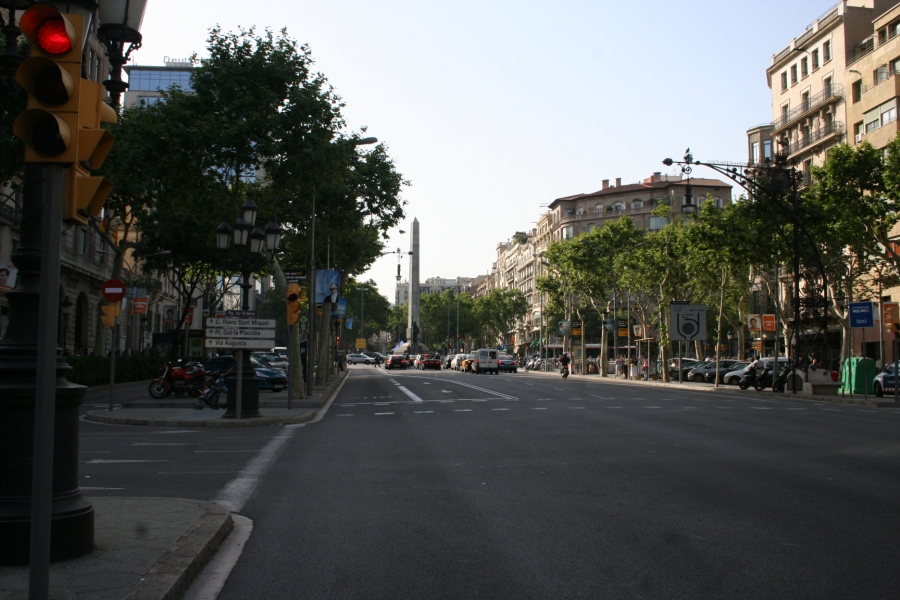 gal/Voyages/Spain/Barcelona/Passeig_de_Gracia/IMG_7913.JPG