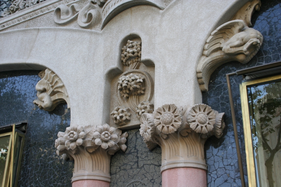 gal/Voyages/Spain/Barcelona/Passeig_de_Gracia/IMG_7948.JPG