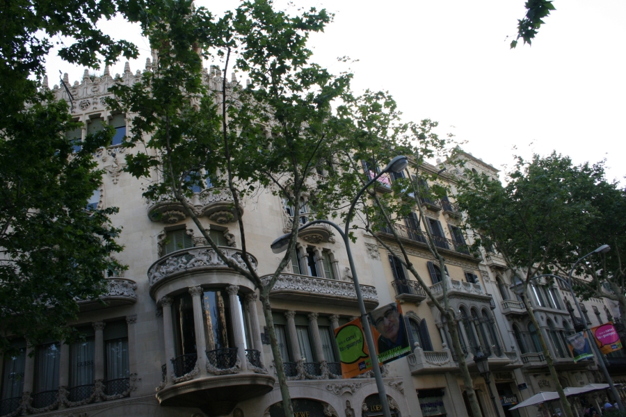 gal/Voyages/Spain/Barcelona/Passeig_de_Gracia/IMG_7952.JPG