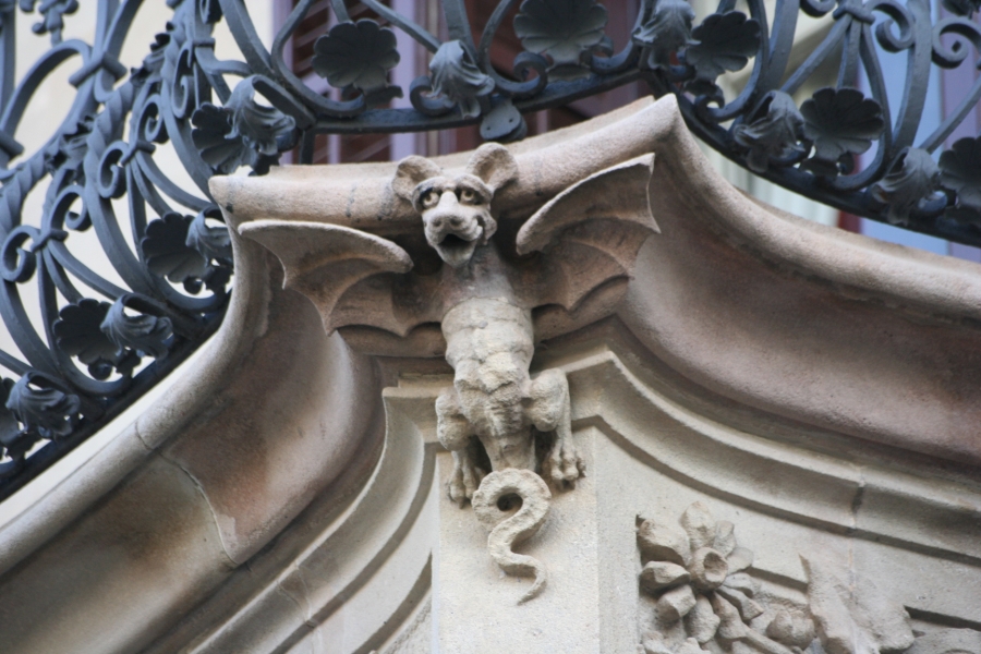 gal/Voyages/Spain/Barcelona/Passeig_de_Gracia/IMG_7978.JPG