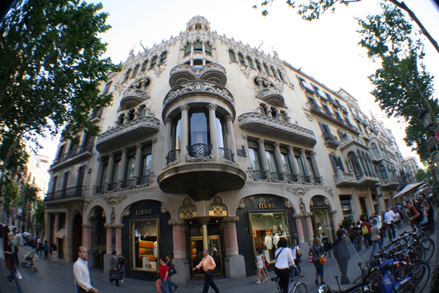 gal/Voyages/Spain/Barcelona/Passeig_de_Gracia/IMG_7994.JPG