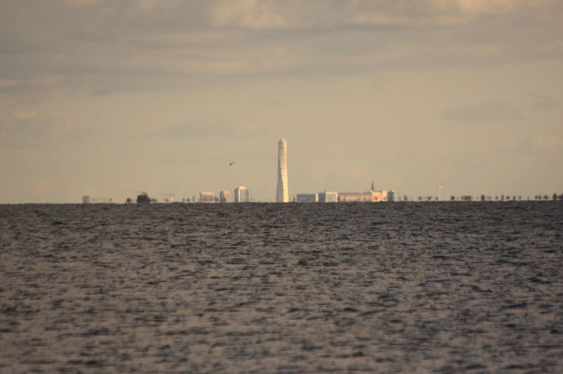 gal/Voyages/Sweden/Malmo/Turning_Torso/Malmo_Suede_Turning_Torso_Skyscraper02.jpg