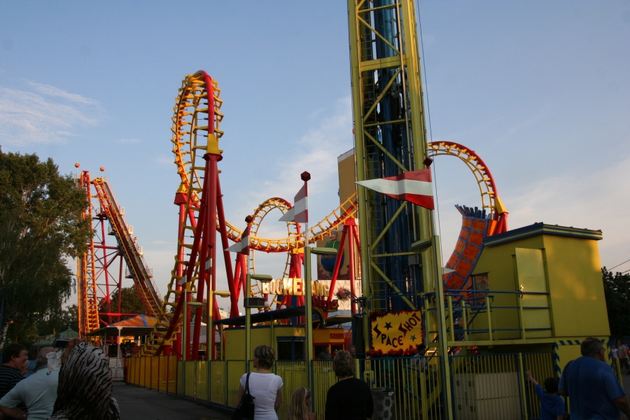 gal/Voyages/Vienna_-_Austria/Prater/Boomerang/IMG_3705.JPG