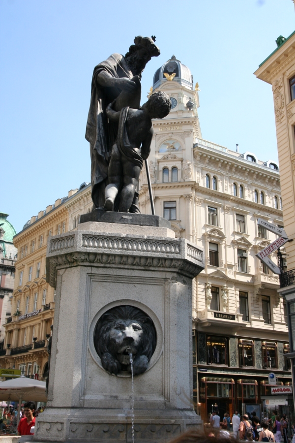 gal/Voyages/Vienna_-_Austria/Stephansdom/Pestsaule/IMG_3359.JPG
