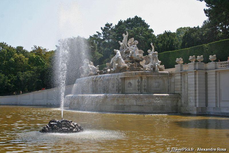 gal/Voyages/Vienna_-_Austria/schonbrunn/Chateau_Schonbrunn_Vienne11.jpg