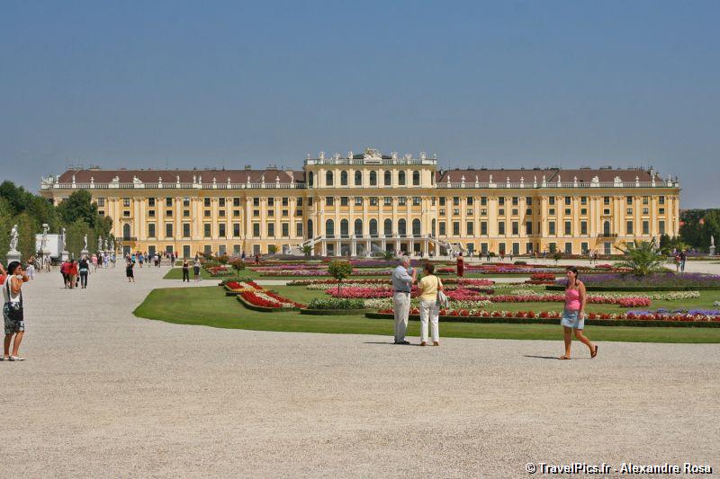 gal/Voyages/Vienna_-_Austria/schonbrunn/Chateau_Schonbrunn_Vienne12.jpg