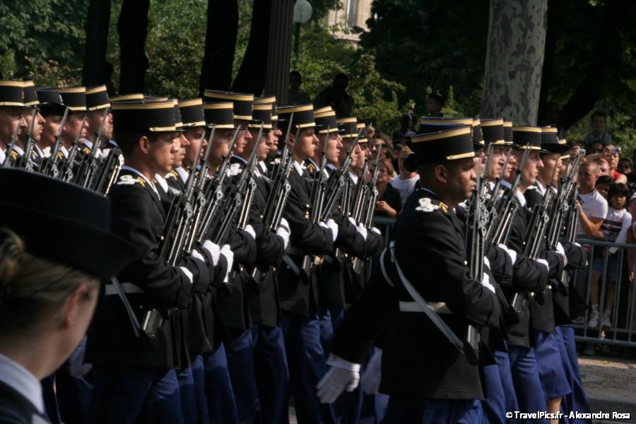 gal/evenements/14_Juillet_-_Defile_Militaire/IMG_6379.JPG