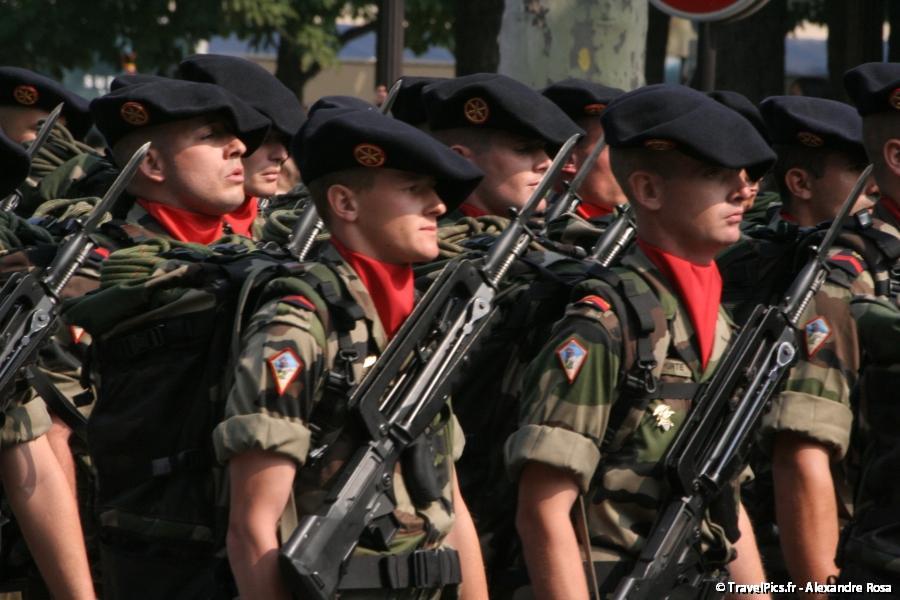 gal/evenements/14_Juillet_-_Defile_Militaire/IMG_6435.JPG
