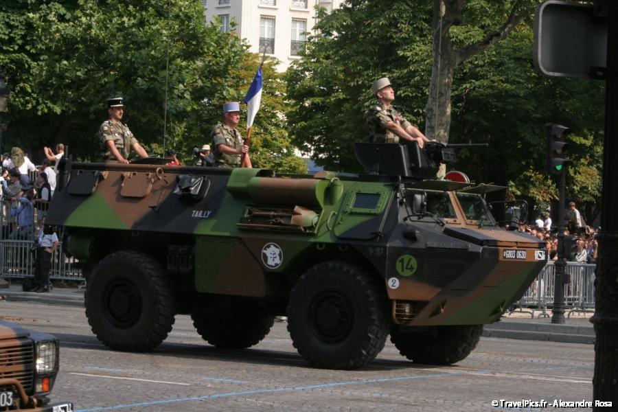 gal/evenements/14_Juillet_-_Defile_Militaire/IMG_6492.JPG