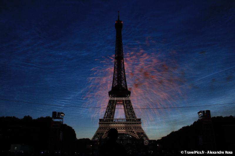 gal/evenements/14_Juillet_-_Feux_Artifices/14_Juillet_2009_Feux_Artifices_Tour_Eiffel017.jpg