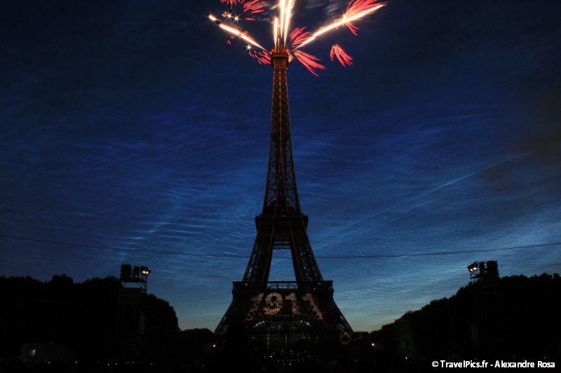 gal/evenements/14_Juillet_-_Feux_Artifices/14_Juillet_2009_Feux_Artifices_Tour_Eiffel040.jpg