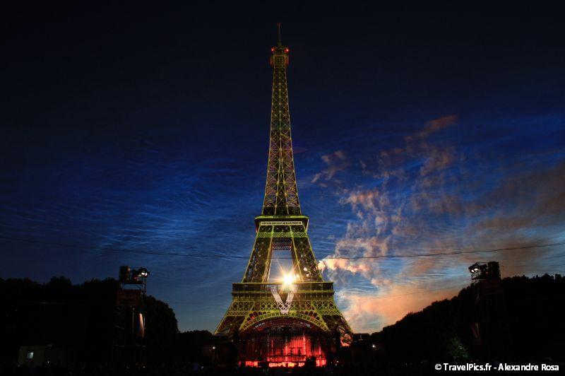 gal/evenements/14_Juillet_-_Feux_Artifices/14_Juillet_2009_Feux_Artifices_Tour_Eiffel075.jpg