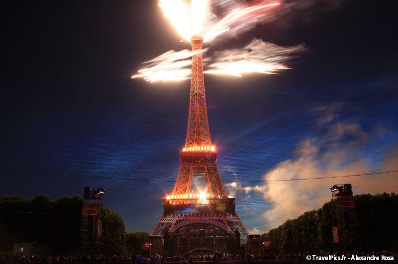gal/evenements/14_Juillet_-_Feux_Artifices/14_Juillet_2009_Feux_Artifices_Tour_Eiffel079.jpg