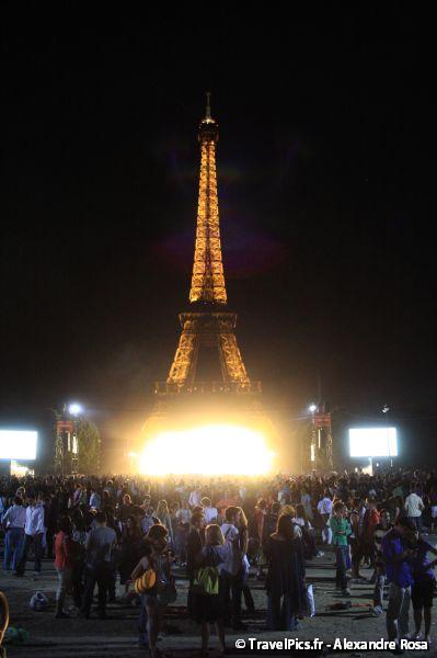 gal/evenements/14_Juillet_-_Feux_Artifices/14_Juillet_2009_Feux_Artifices_Tour_Eiffel147.jpg
