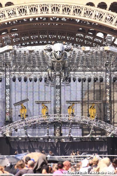 gal/evenements/14_Juillet_-_Feux_Artifices/Concert_Johnny_Hallyday/Johnny_Hallyday_Concert_14_Juillet_2009_Tour_Eiffel027.jpg