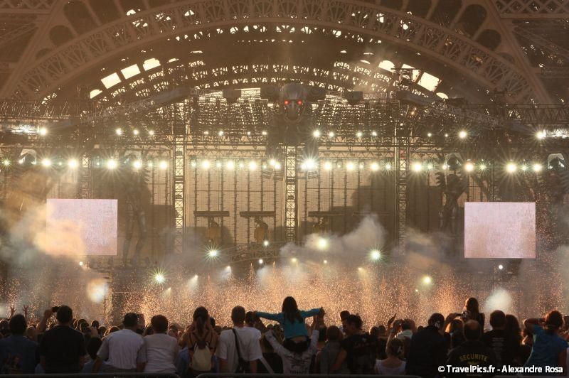 gal/evenements/14_Juillet_-_Feux_Artifices/Concert_Johnny_Hallyday/Johnny_Hallyday_Concert_14_Juillet_2009_Tour_Eiffel134.jpg