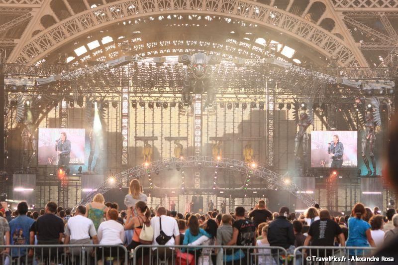 gal/evenements/14_Juillet_-_Feux_Artifices/Concert_Johnny_Hallyday/Johnny_Hallyday_Concert_14_Juillet_2009_Tour_Eiffel163.jpg