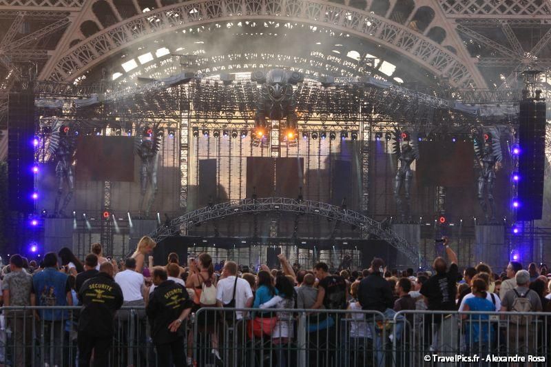 gal/evenements/14_Juillet_-_Feux_Artifices/Concert_Johnny_Hallyday/Johnny_Hallyday_Concert_14_Juillet_2009_Tour_Eiffel200.jpg