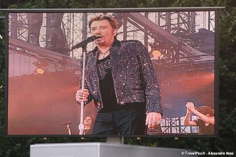 gal/evenements/14_Juillet_-_Feux_Artifices/Concert_Johnny_Hallyday/Johnny_Hallyday_Concert_14_Juillet_2009_Tour_Eiffel209.jpg