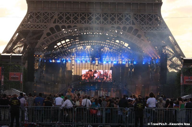 gal/evenements/14_Juillet_-_Feux_Artifices/Concert_Johnny_Hallyday/Johnny_Hallyday_Concert_14_Juillet_2009_Tour_Eiffel223.jpg
