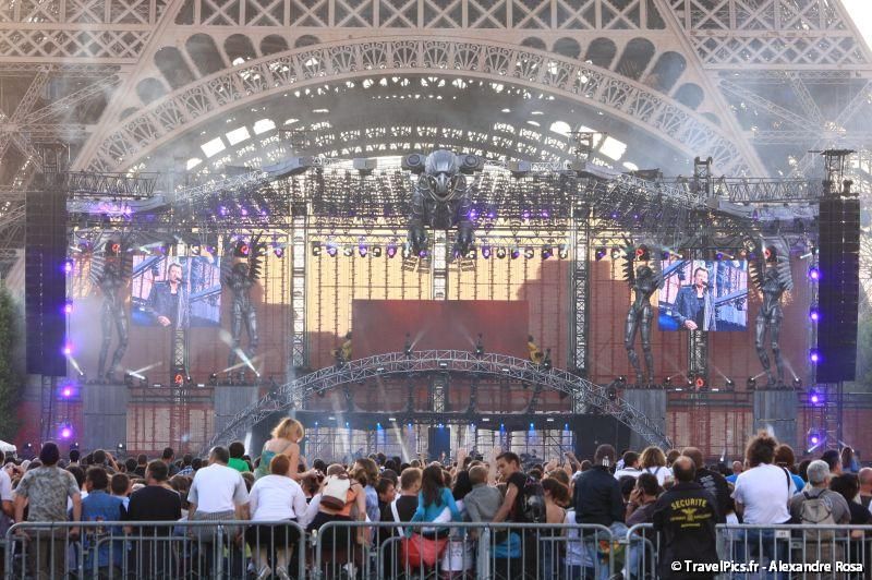 gal/evenements/14_Juillet_-_Feux_Artifices/Concert_Johnny_Hallyday/Johnny_Hallyday_Concert_14_Juillet_2009_Tour_Eiffel224.jpg
