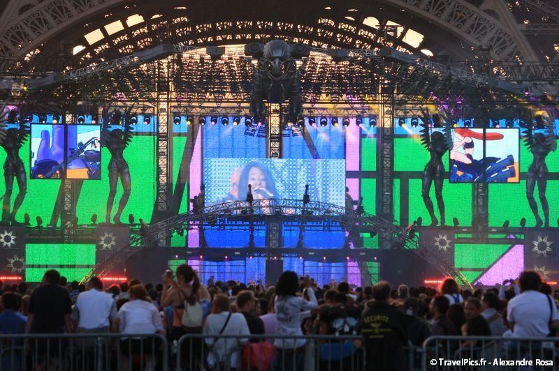 gal/evenements/14_Juillet_-_Feux_Artifices/Concert_Johnny_Hallyday/Johnny_Hallyday_Concert_14_Juillet_2009_Tour_Eiffel282.jpg