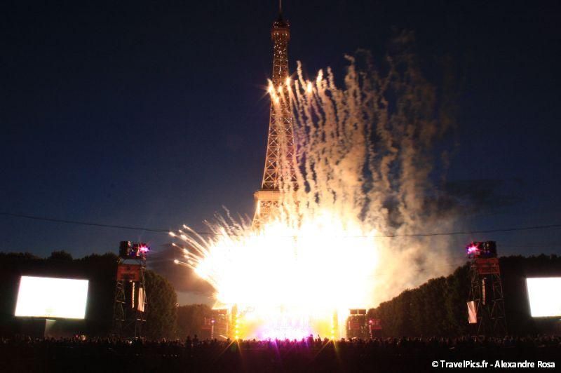 gal/evenements/14_Juillet_-_Feux_Artifices/Concert_Johnny_Hallyday/Johnny_Hallyday_Concert_14_Juillet_2009_Tour_Eiffel438.jpg