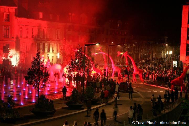 gal/evenements/Chartres_-_Fete_de_la_Lumiere/Chartres_2010_Fete_de_la_Lumiere015.jpg